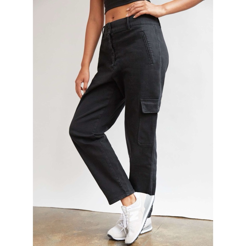Wilfred Free Aritzia Black High Rise Utility Cargo Pant US8 Classic Contemporary - Picture 3 of 14